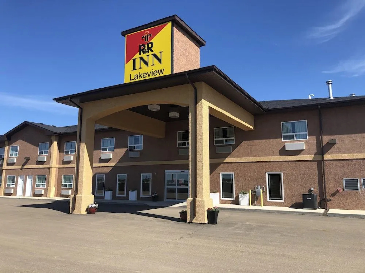 R & R Lakeview in Hardisty