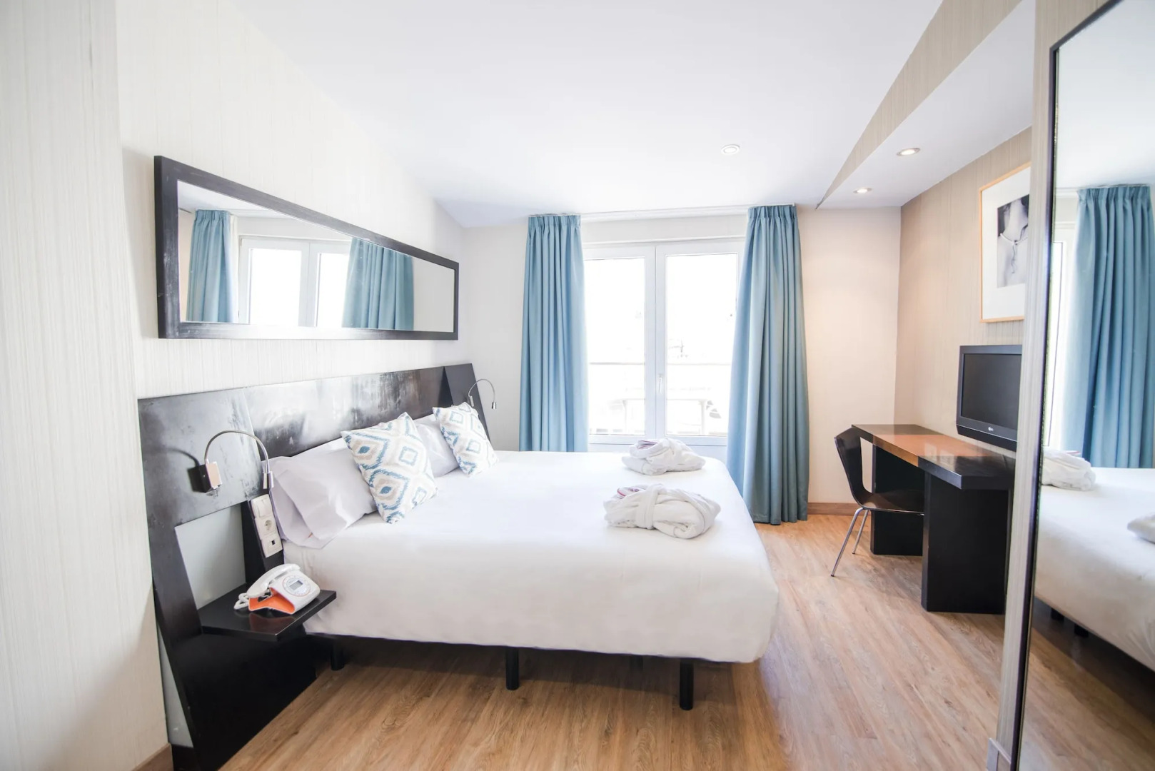 Petit Palace Plaza de la Reina