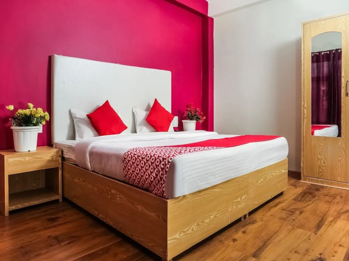 OYO 37004 City Heart Guest House