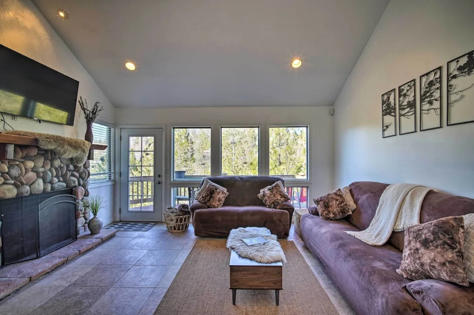 Pet-friendly Lake Arrowhead Home!