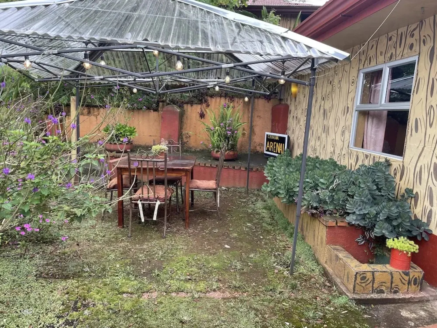 Volcan Poas-Vara Blanca Tiquicia Lodge