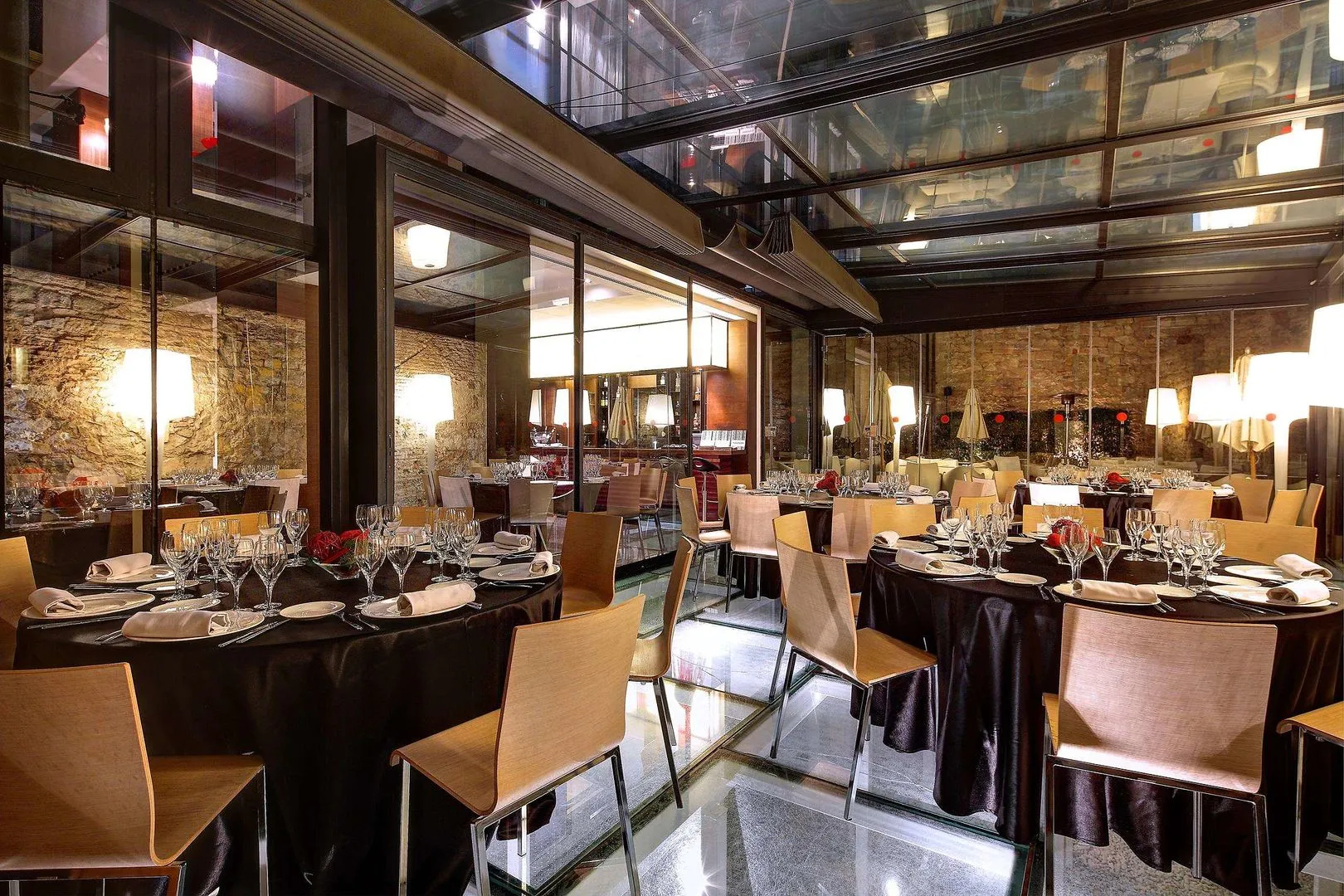 Olivia Plaza Hotel