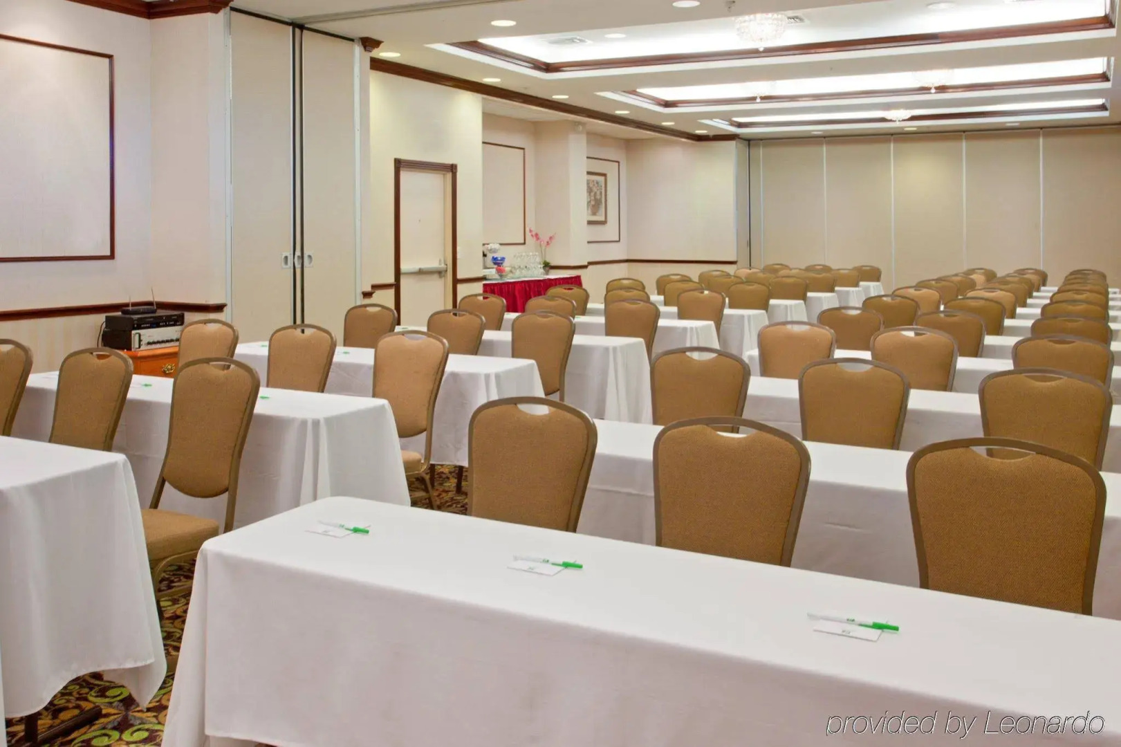 Holiday Inn & Suites College Station - Aggieland by IHG