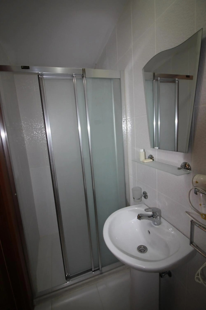 Kadikoy Otel Konak