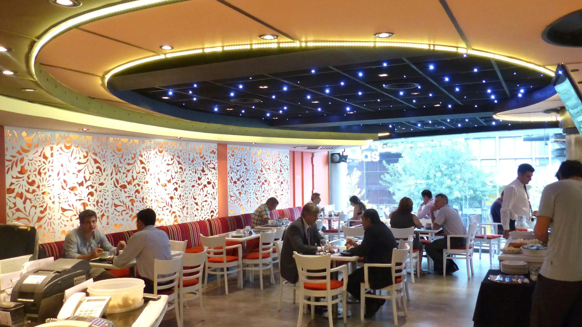 Tucuman Center Suites&Business