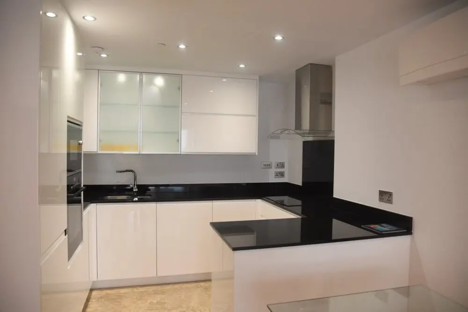 Luxury 2 Bedroom Apartment