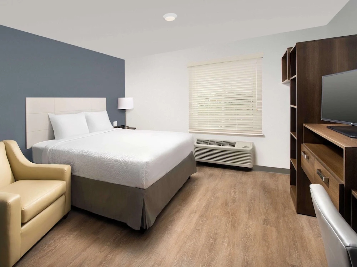 Extended Stay America Select Suites Tampa Brandon East