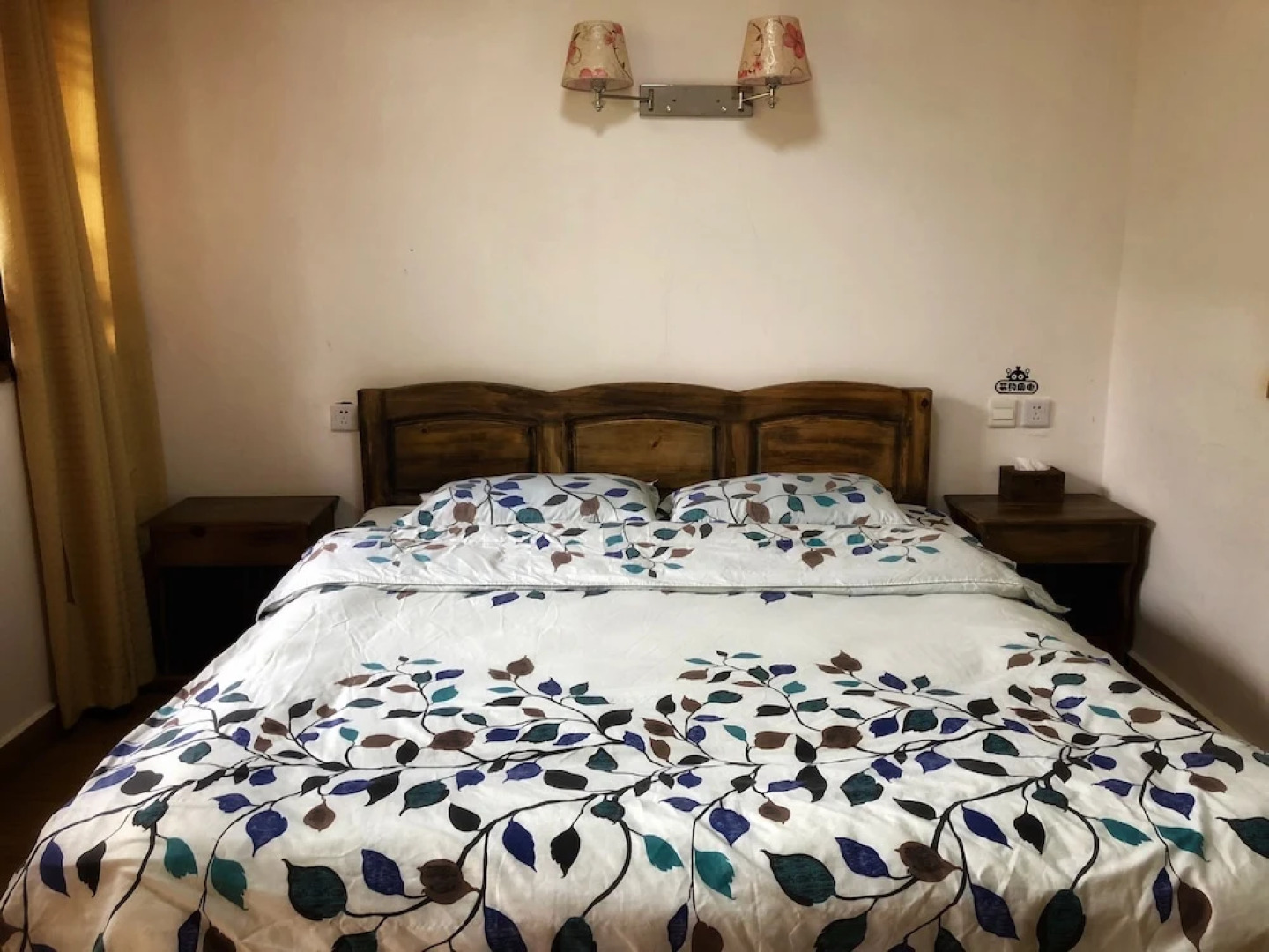 Tourist Courtyard Hotel