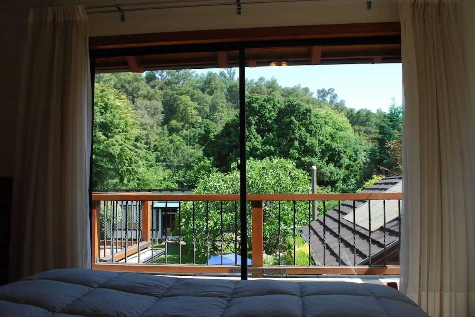 Frontera Pucón Hostel B&B