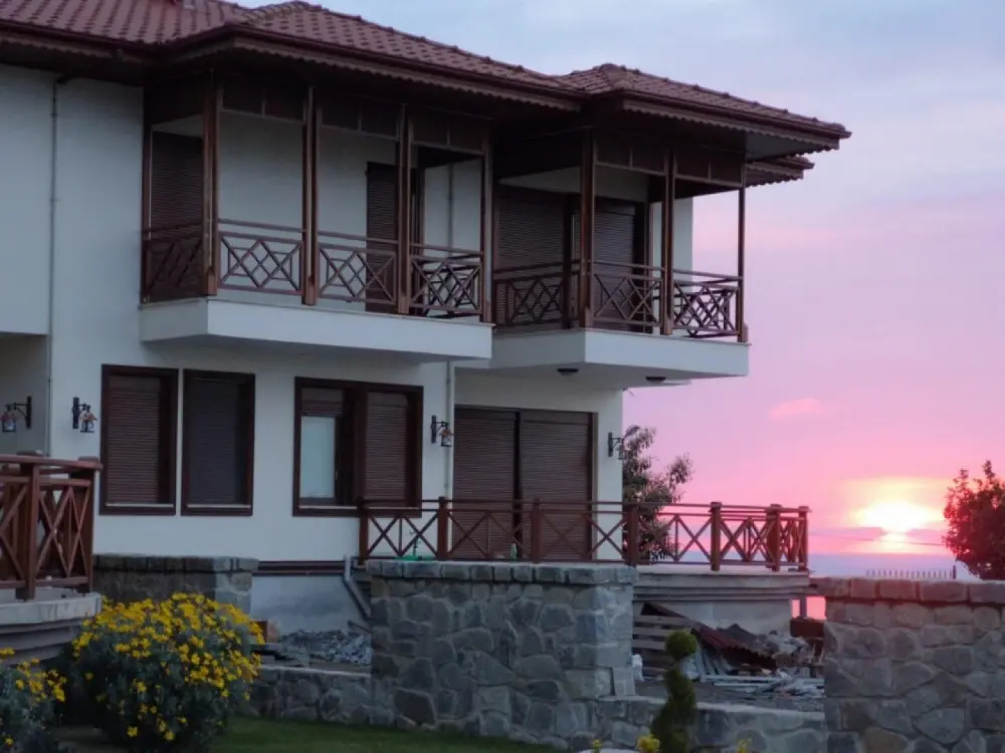 Enchanting Villa Near Firtina River With Backyard