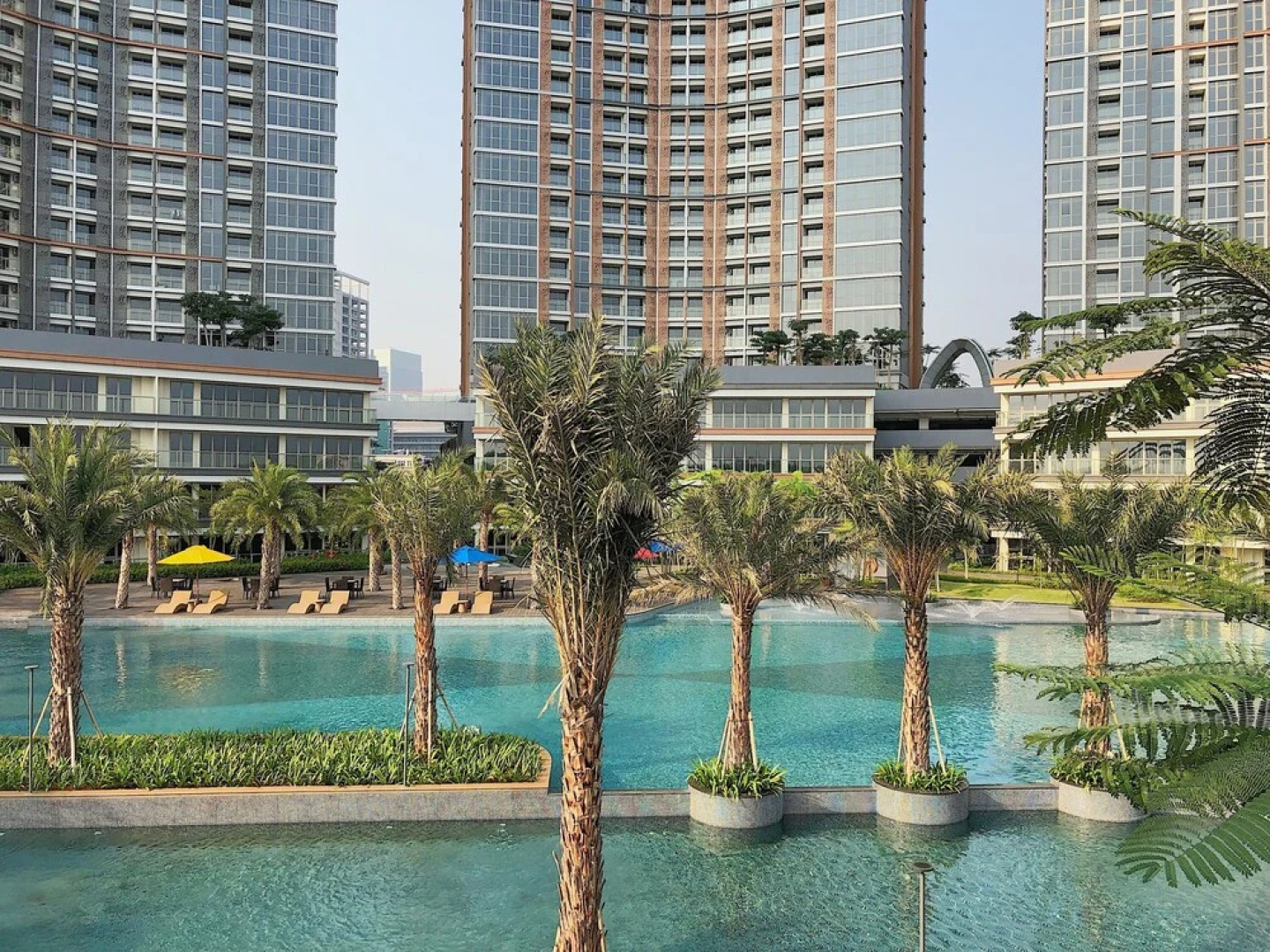 Gold Coast PIK Sea View Apartments by LongeSuites