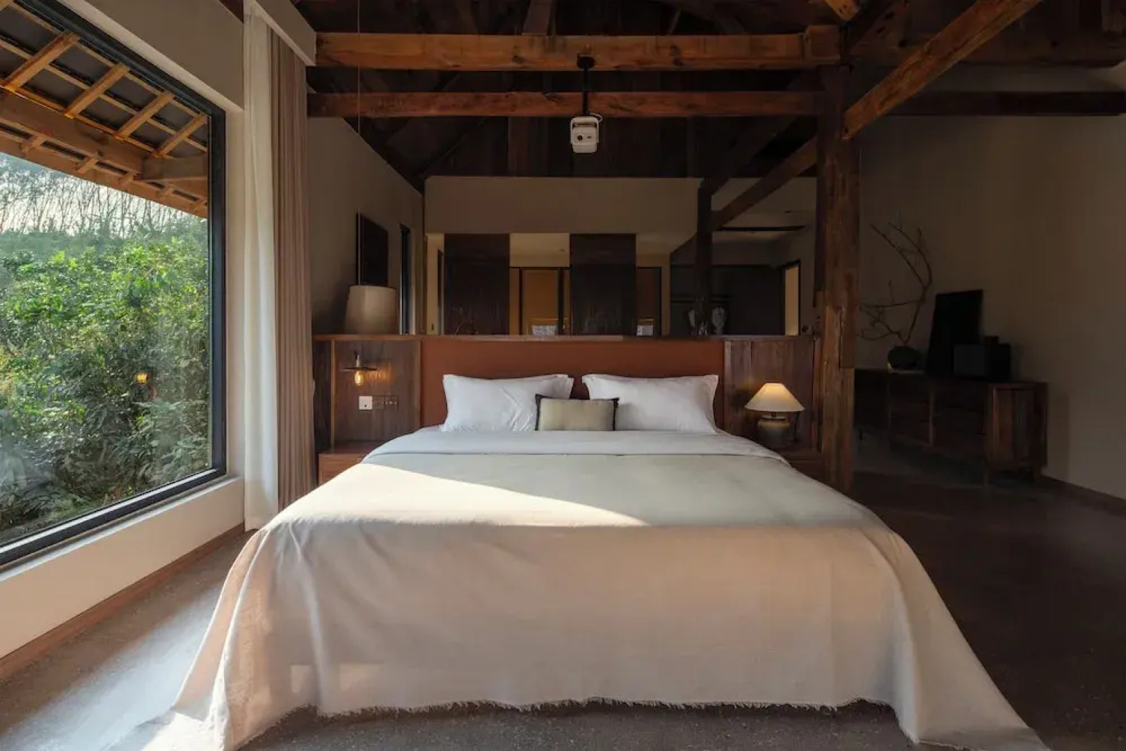 Xishuangbanna Jinghong Hidden in Nature