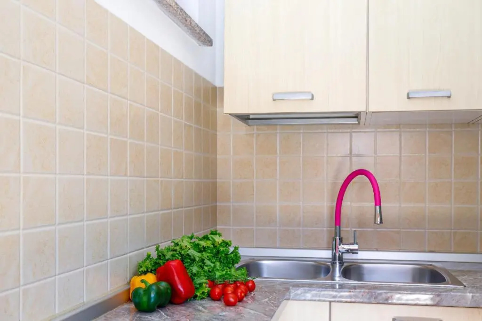 Apartments Kiki 150 METERS TO THE BEACH