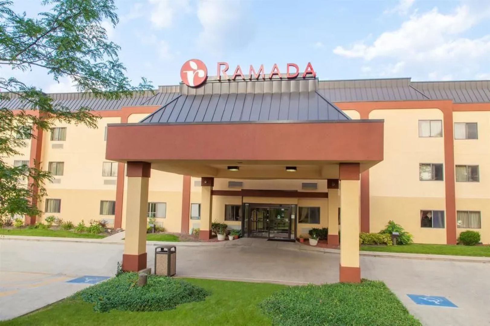 Ramada Bolingbrook