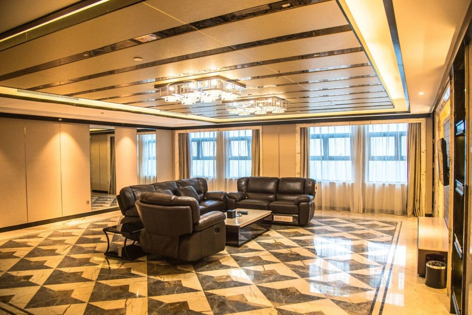 Honghu International Hotel