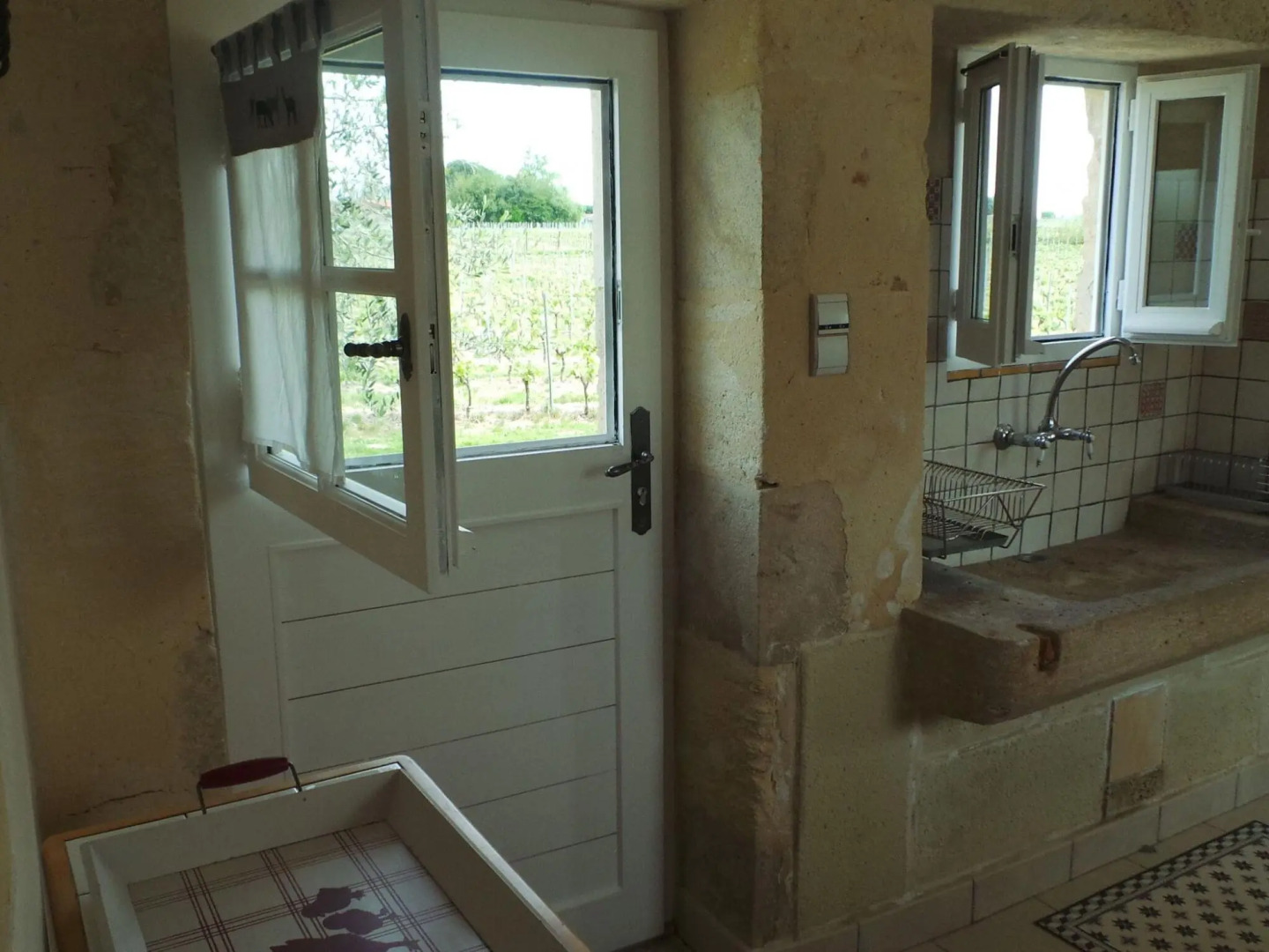 Renovated Dovecot With Pool, in the Vineyards Near Bordeaux