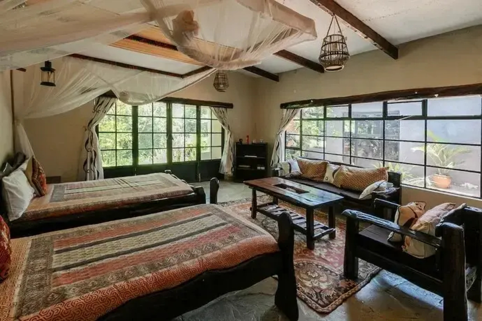 Punda Milias Nakuru Camp