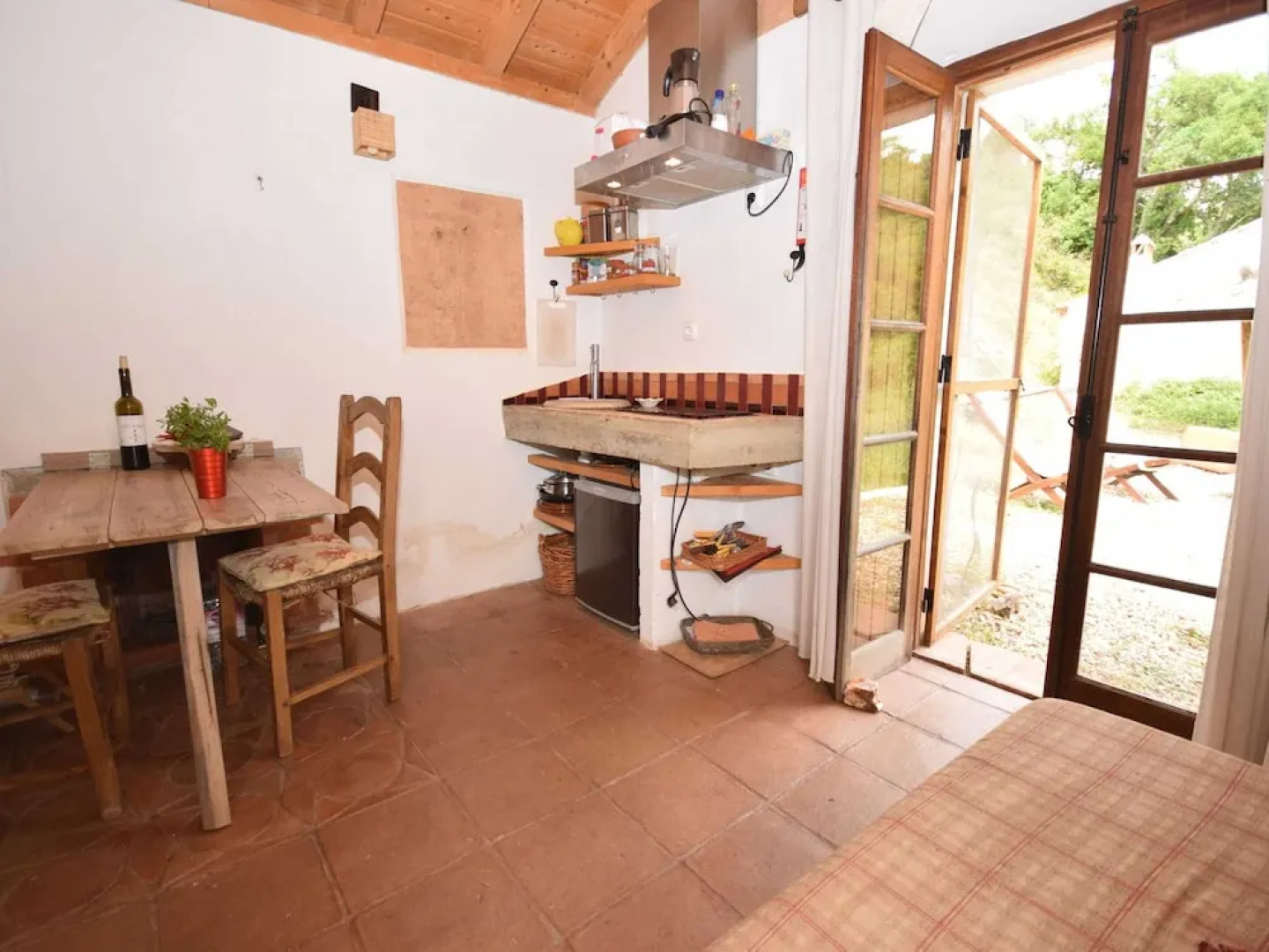 Quiet Cottage in Estate Casas da Cerca near Troviscais