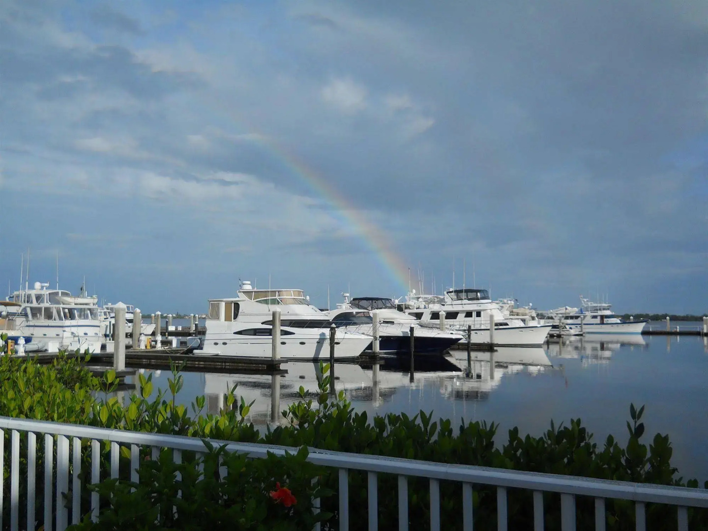 Legacy Harbour Hotel & Suites