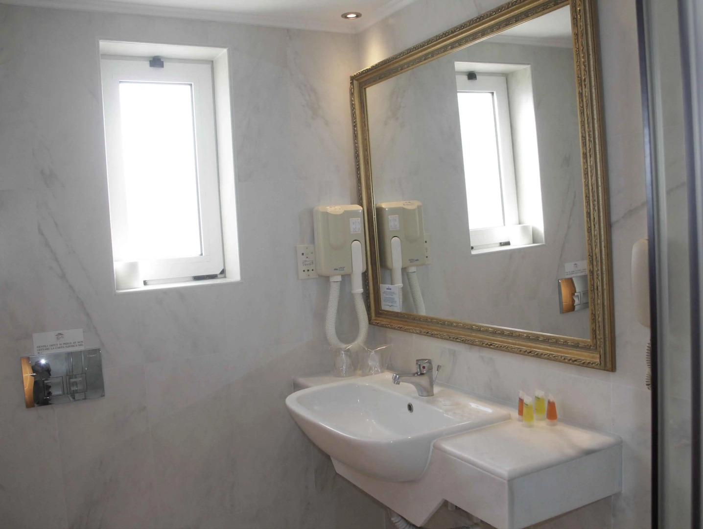 Delfina Tropic Beach