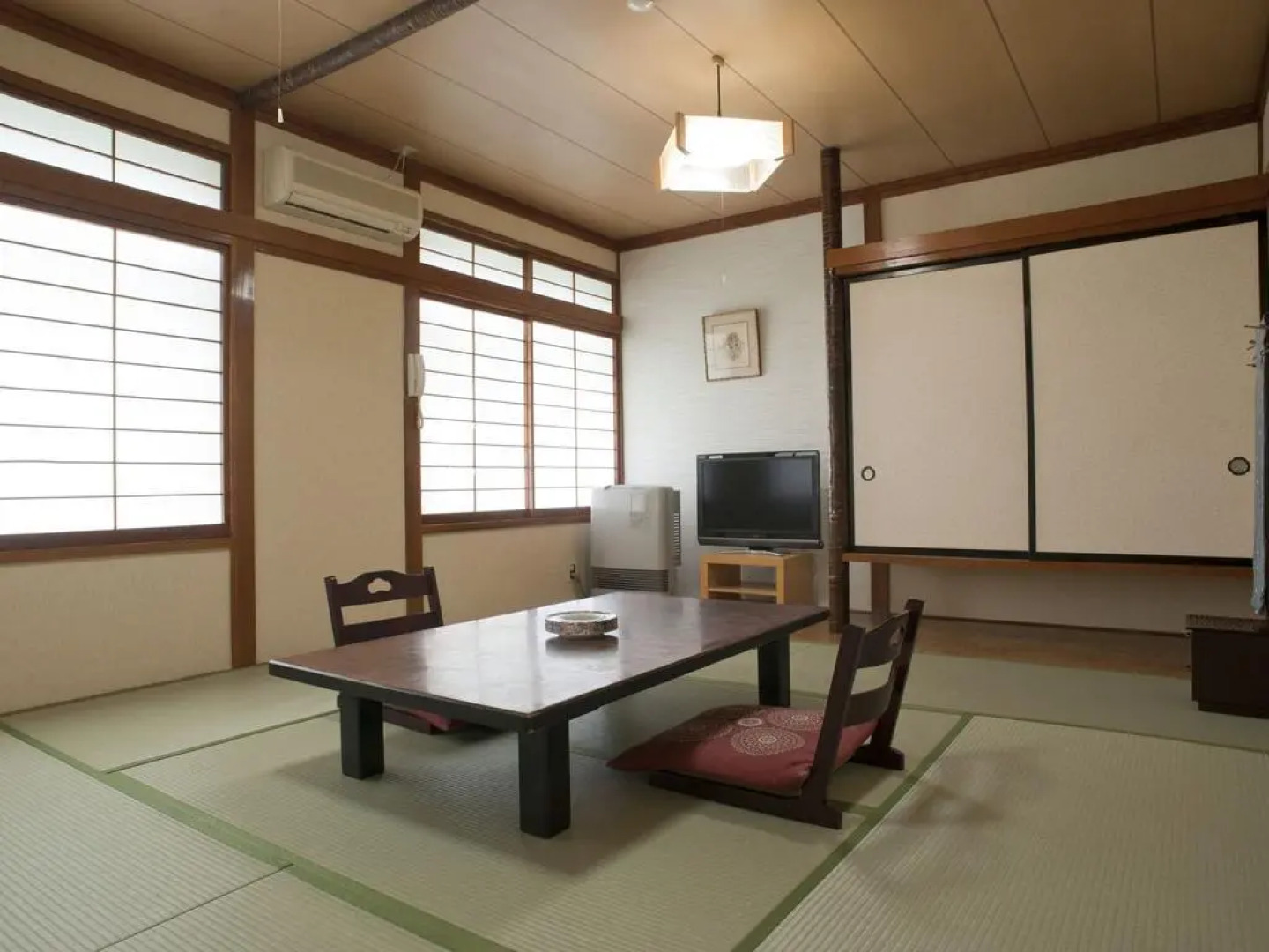 Kusatsu Onsen Kiyoshigekan