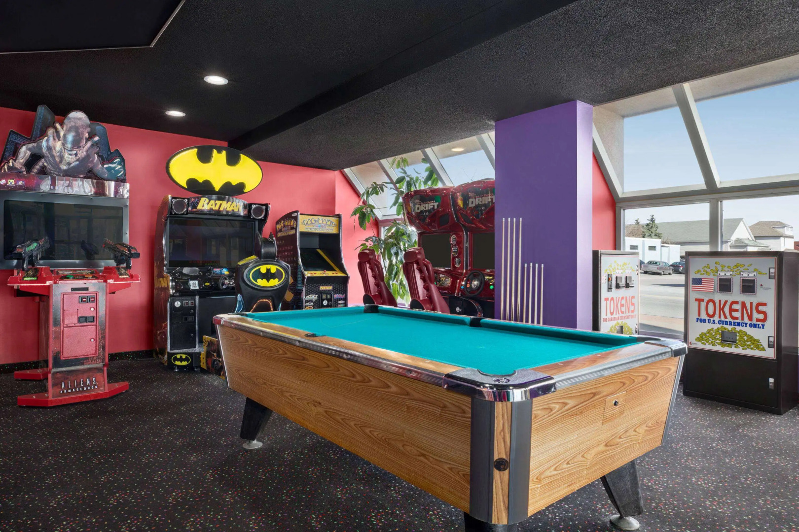 Ramada by Wyndham Niagara Falls Near the Falls