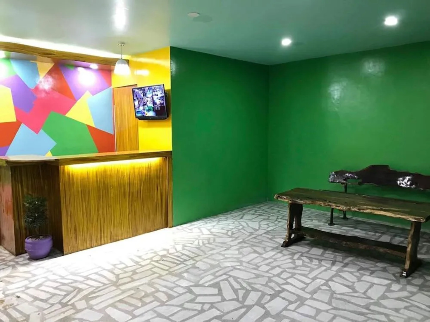 Front Beach Hotel & Resort