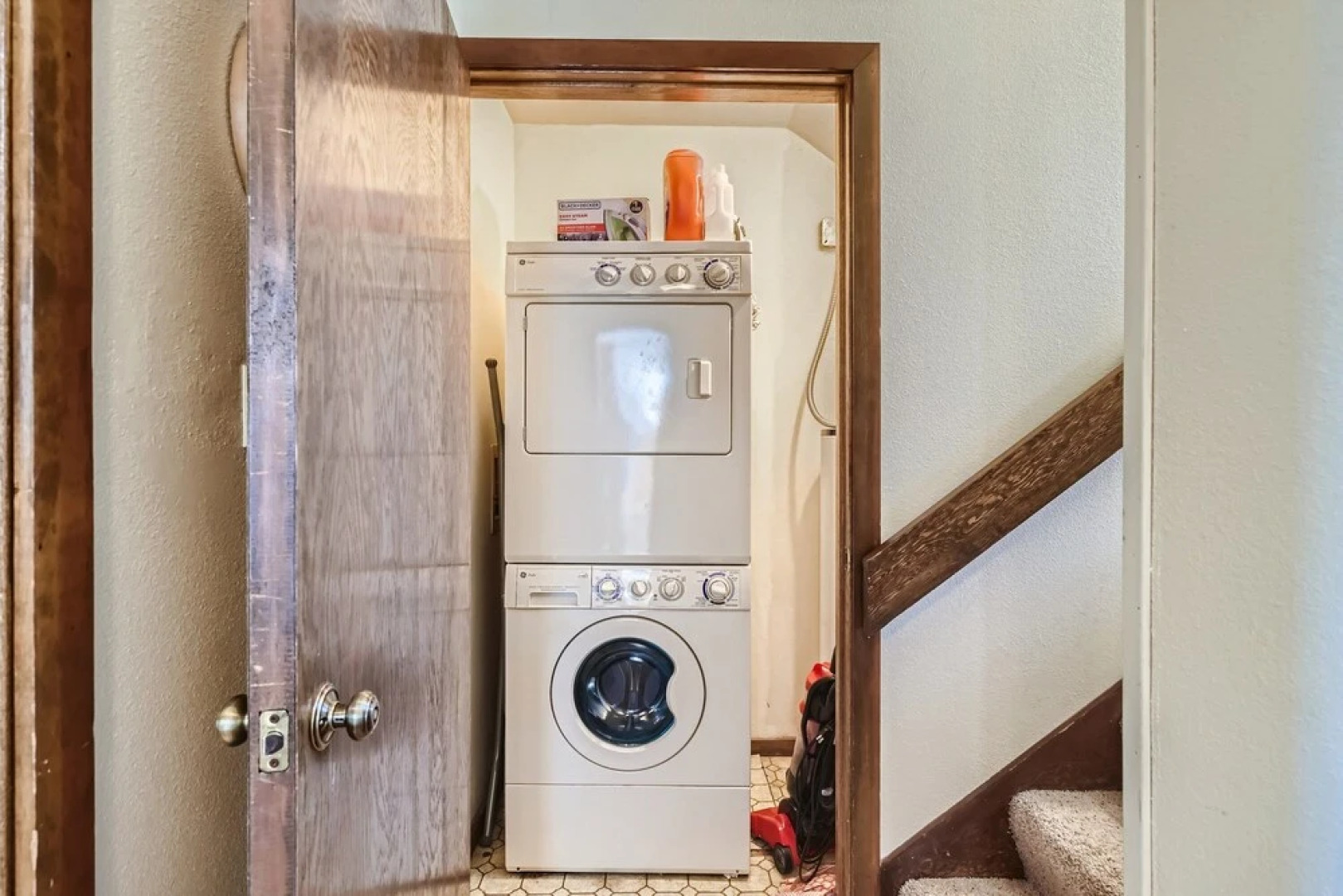 2bedroom+Loft Private Entry, Lake Views, Amazing Location, Near all Ski Resorts 3 Townhouse by RedAwning