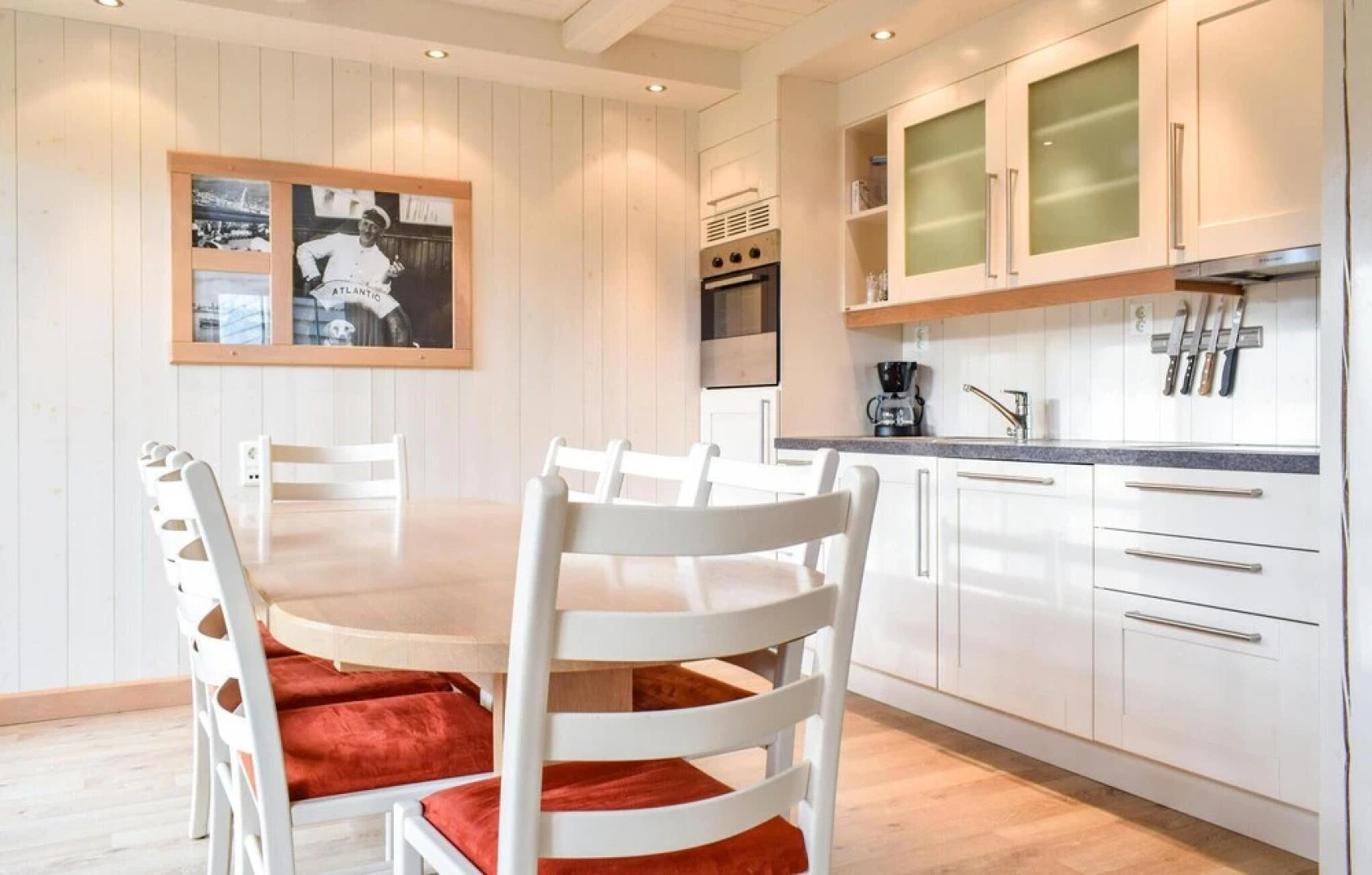 Beautiful Home in Farsund With 4 Bedrooms and Wifi