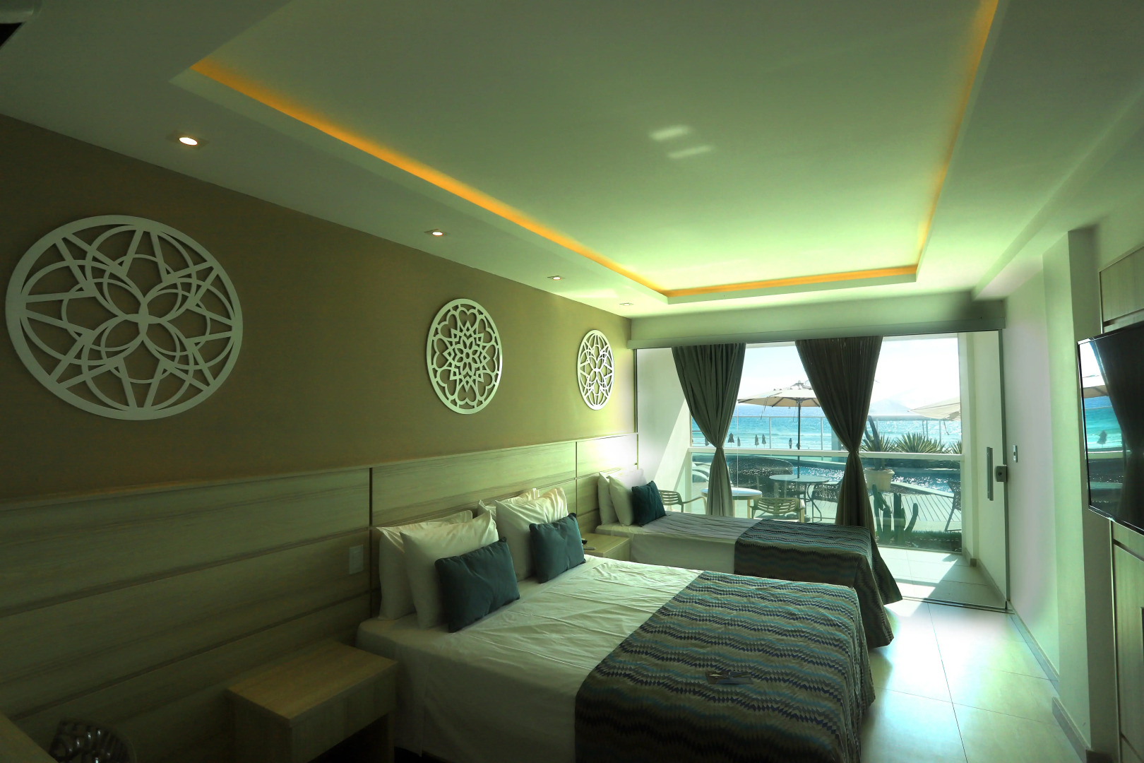 Paradiso Pero Praia Hotel