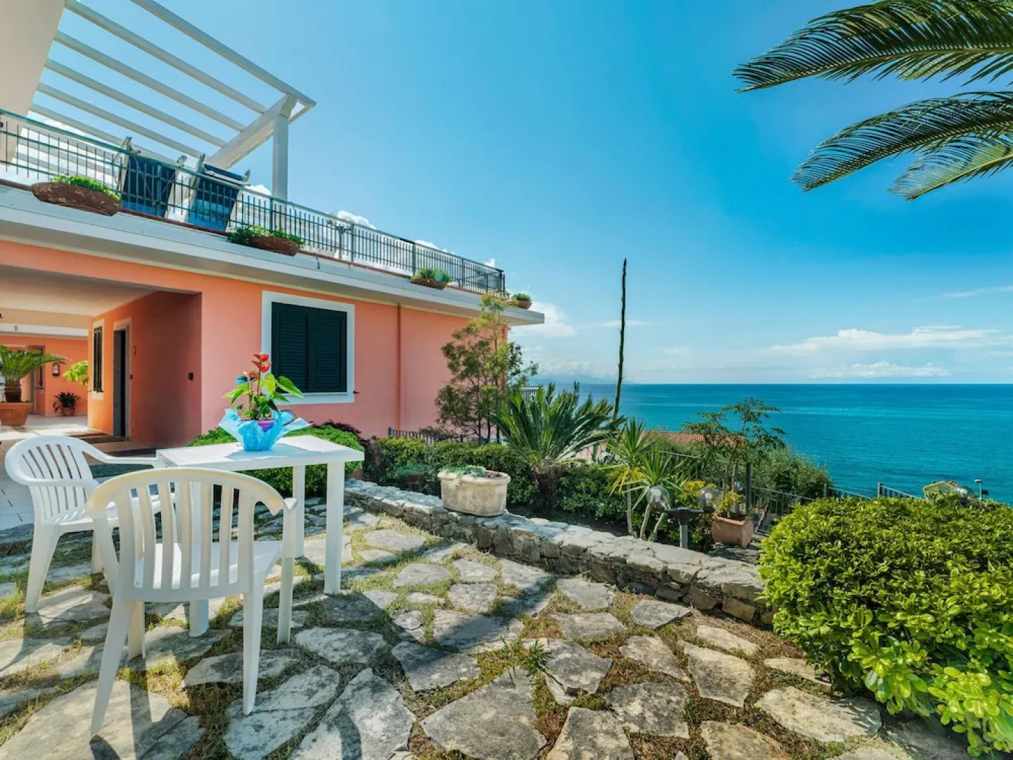 Pleasant Apartment in Villammare with Terrace