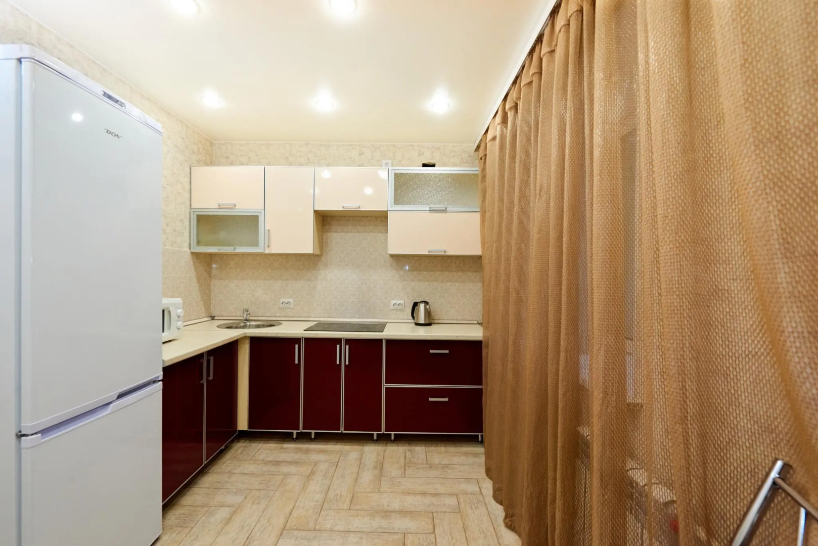 SutkiVIP (СуткиВИП) на улице Тамбовская 23