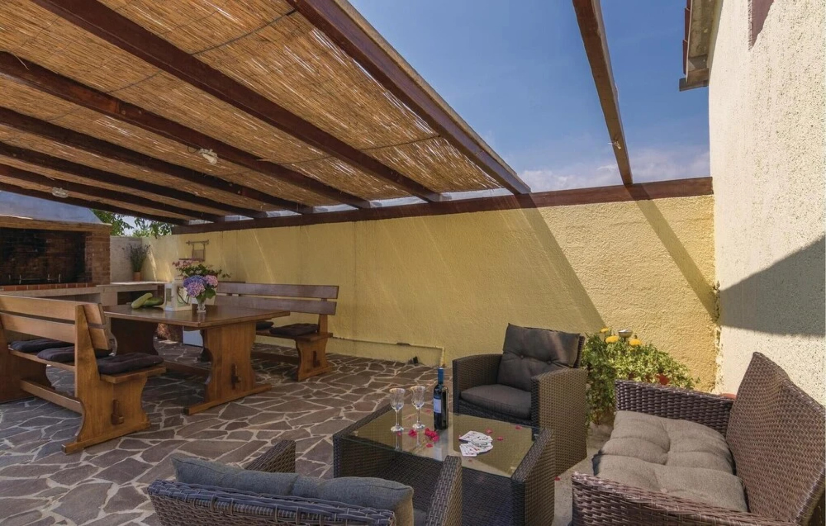 Nice Home in Ruzici With Wifi and 3 Bedrooms