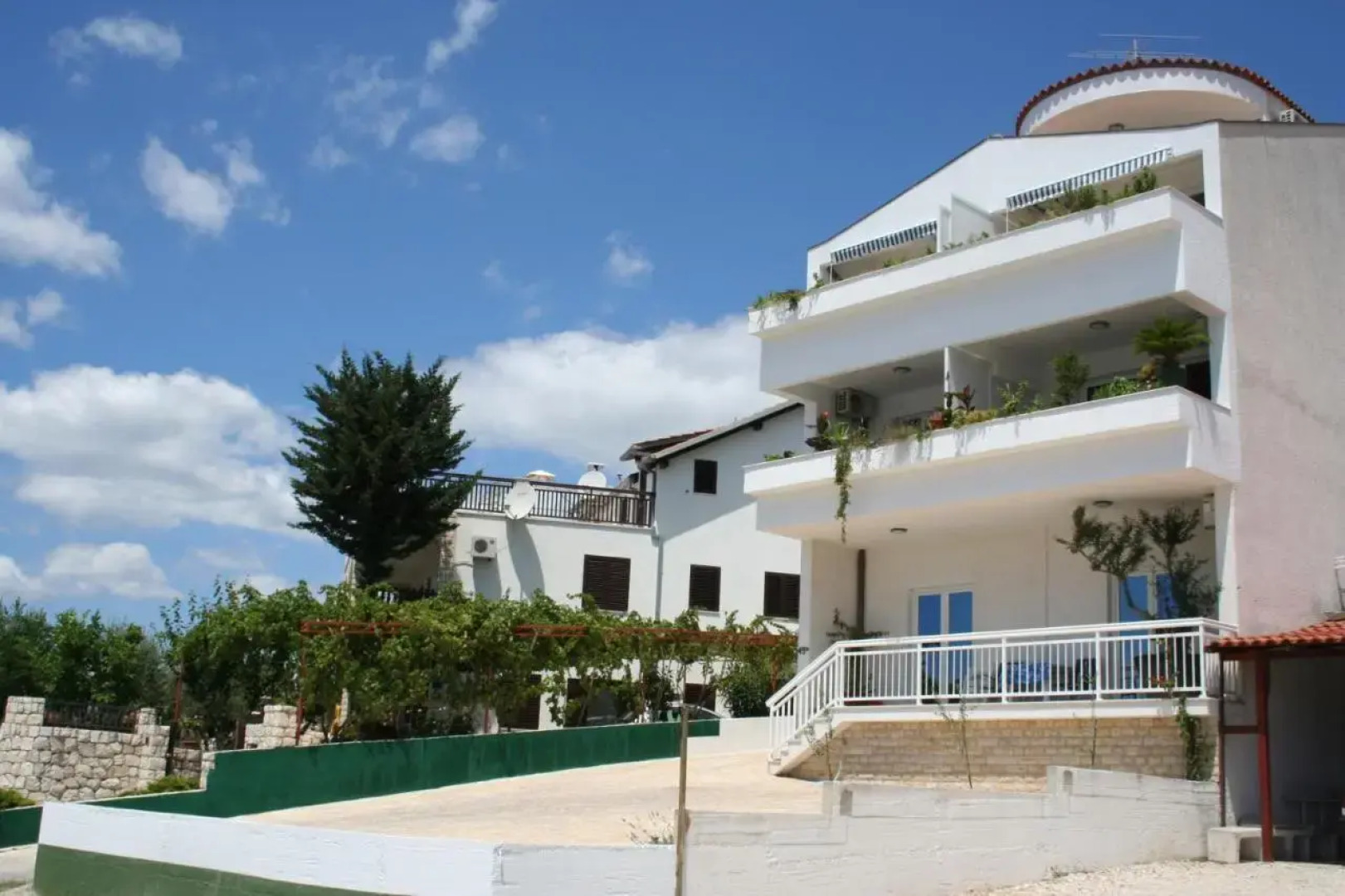 Apartments Villa Alfa