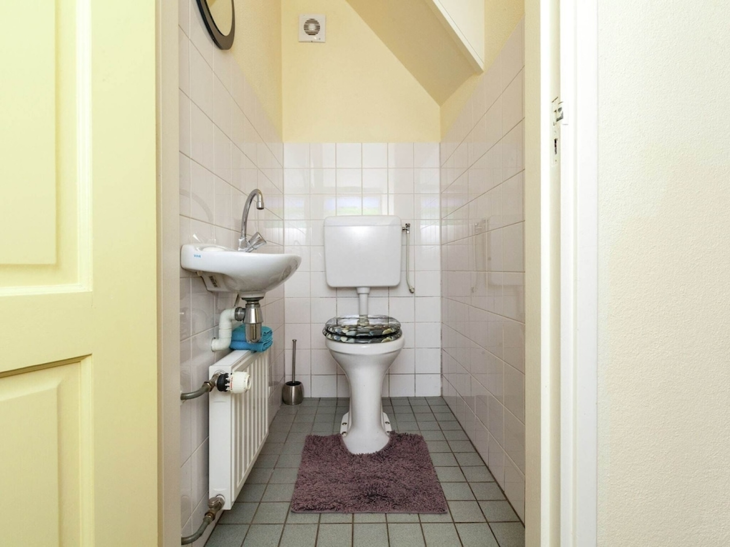 Peaceful Vacation Home With Wide View