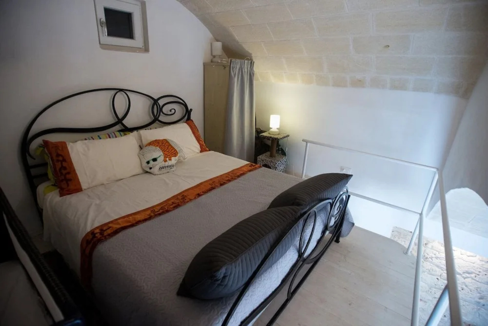 Lamia Tipica con Piscina