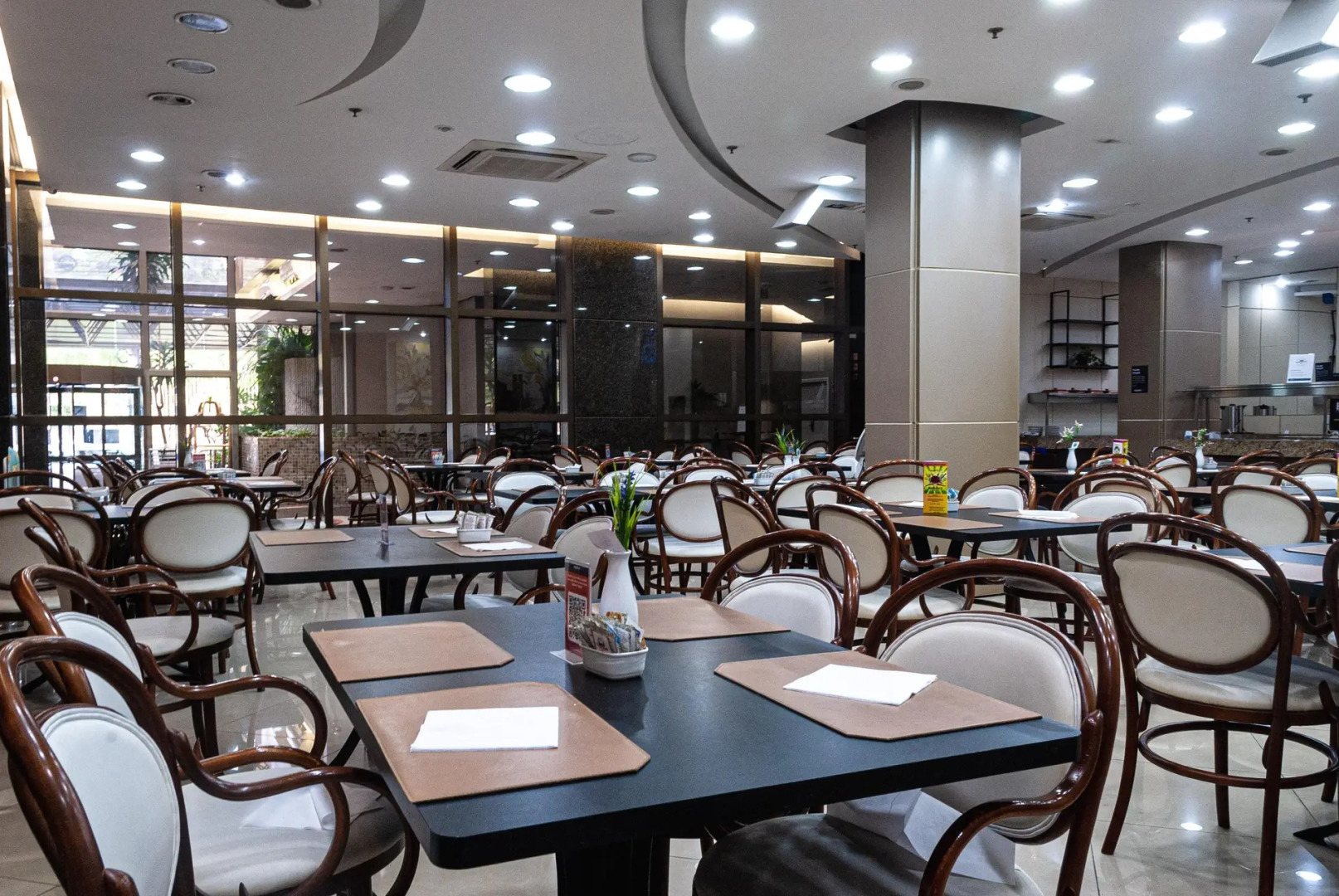 Master Porto Alegre Hotel - Av Carlos Gomes, Proximo Consulado Americano