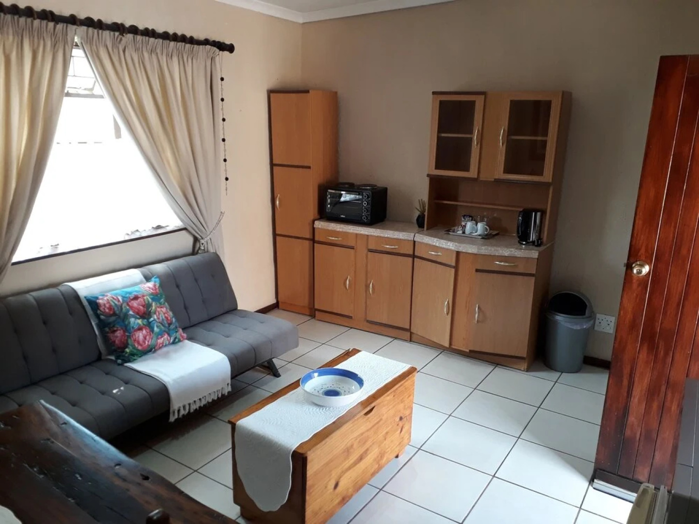 Khokha Moya Guesthouse