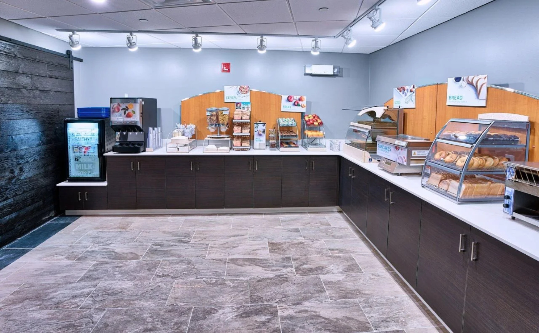 Holiday Inn Express Hotel & Suites Airport Dieppe by IHG