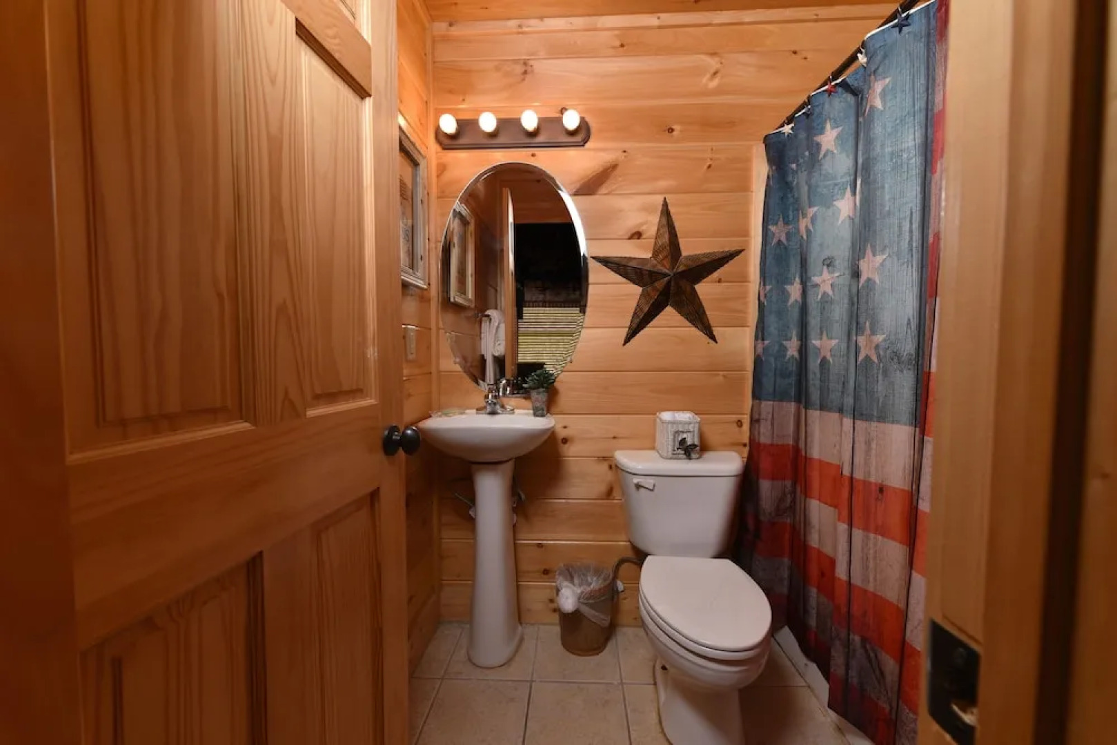 Knockin' On Heaven's Door - 5 Br cabin by RedAwning