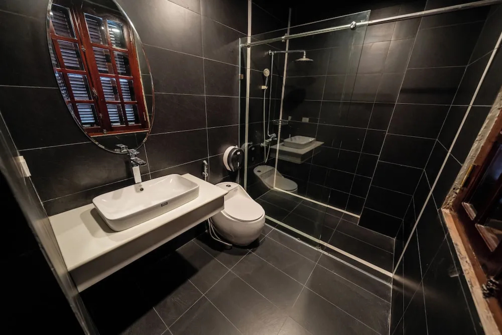 Mad Monkey Hanoi - Hostel