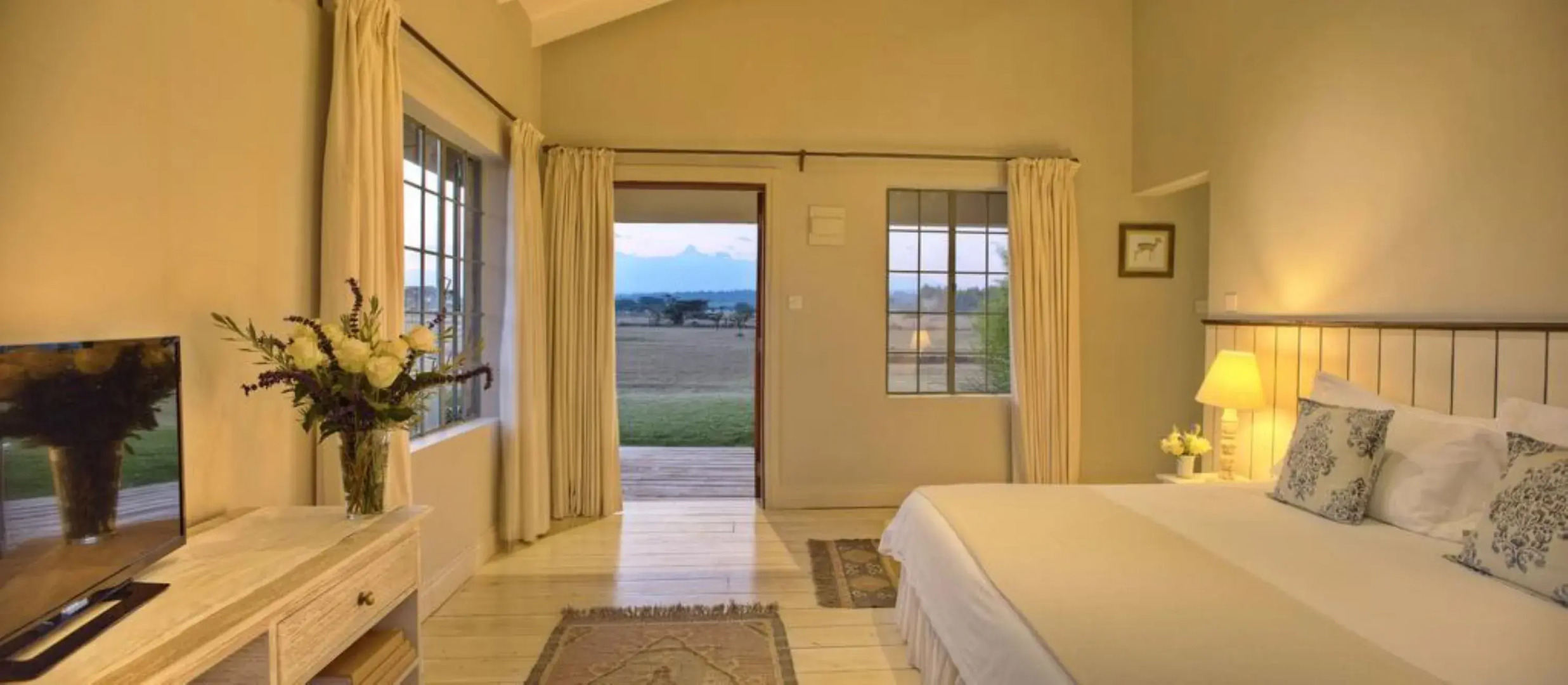 Soames Hotel & Jack's Bar