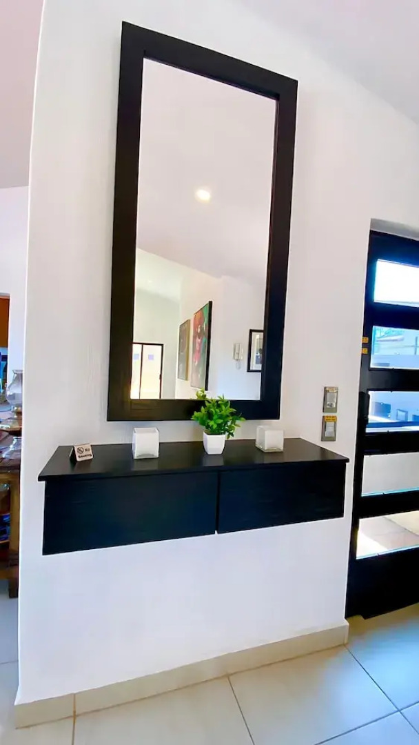 Ajijic Modern 1 Bedroom Home -walk To Everything -patio -gym -pickleball Court