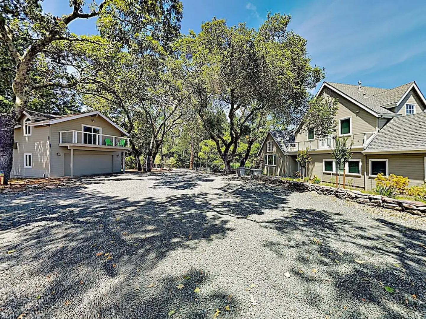 1515 Lawndale Country - 2 Br Cottage