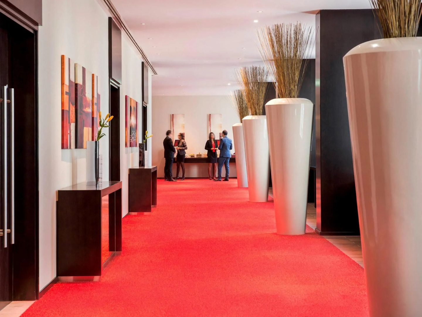 Отель ibis One Central Hotel