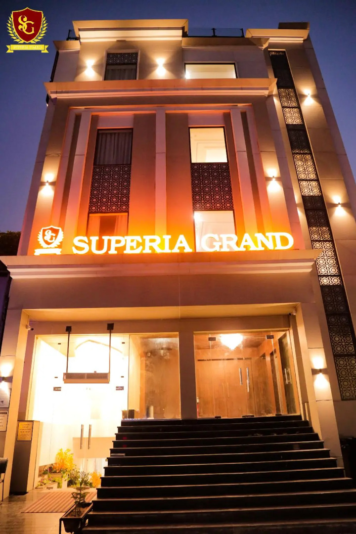 Hotel Superia Grand