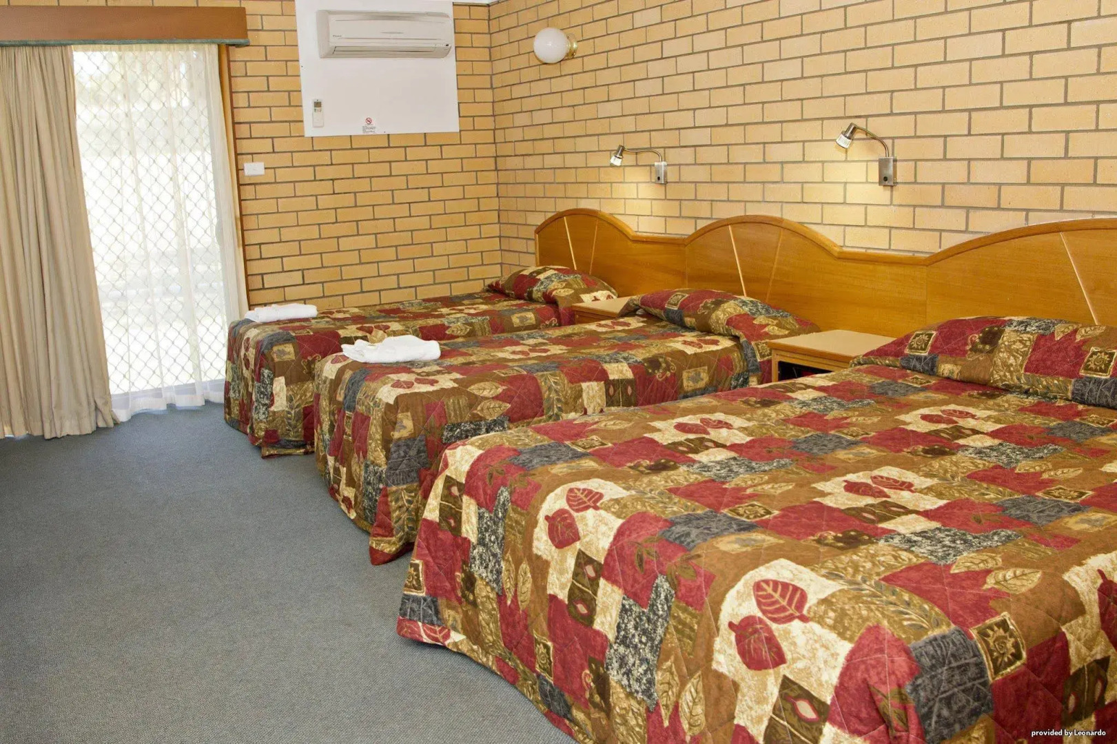 Hilltops Retreat Motor Inn