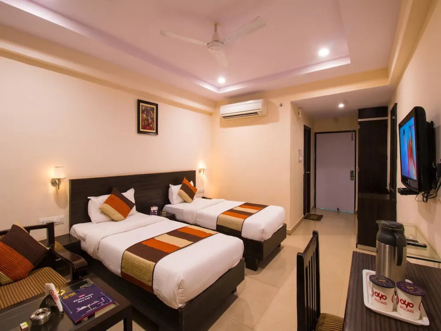 OYO 1903 Hotel Paras Inn