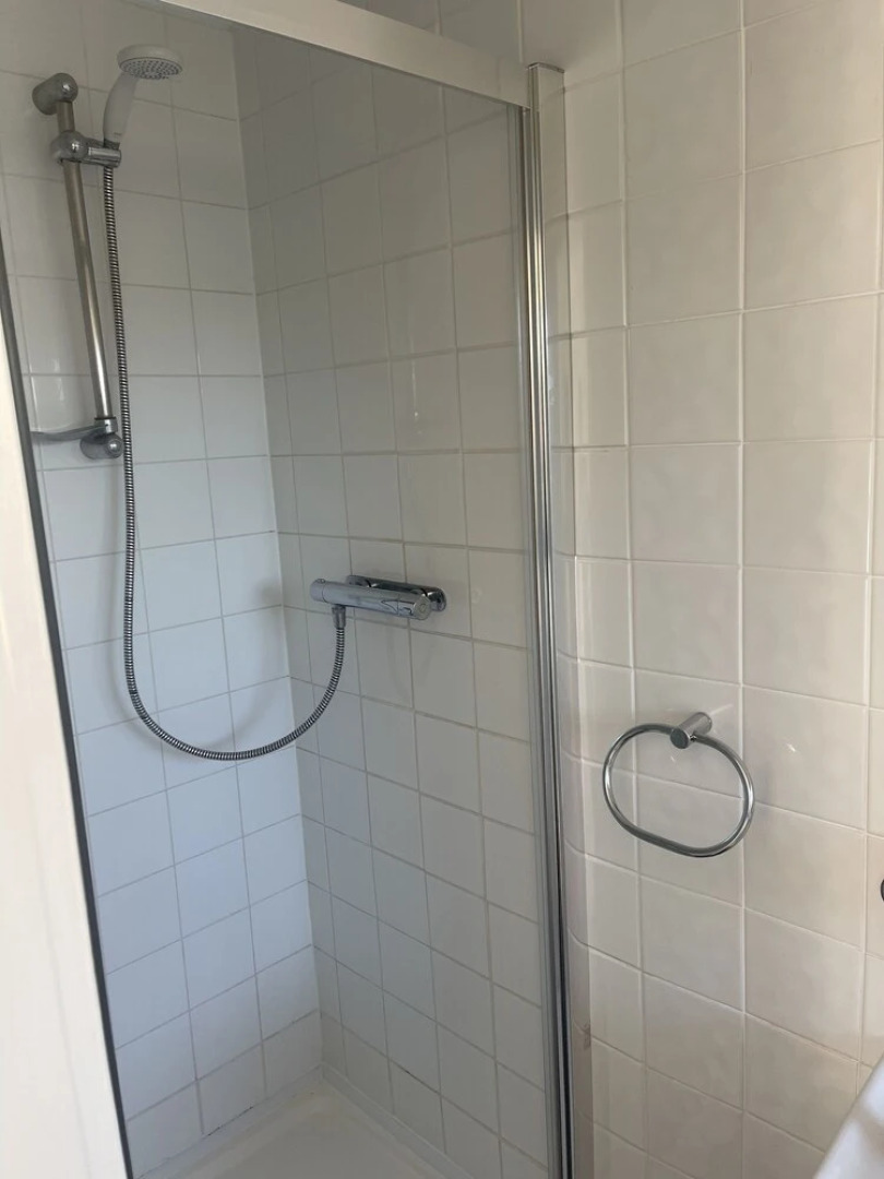 Stunning 8-bed Apartment in Bacton