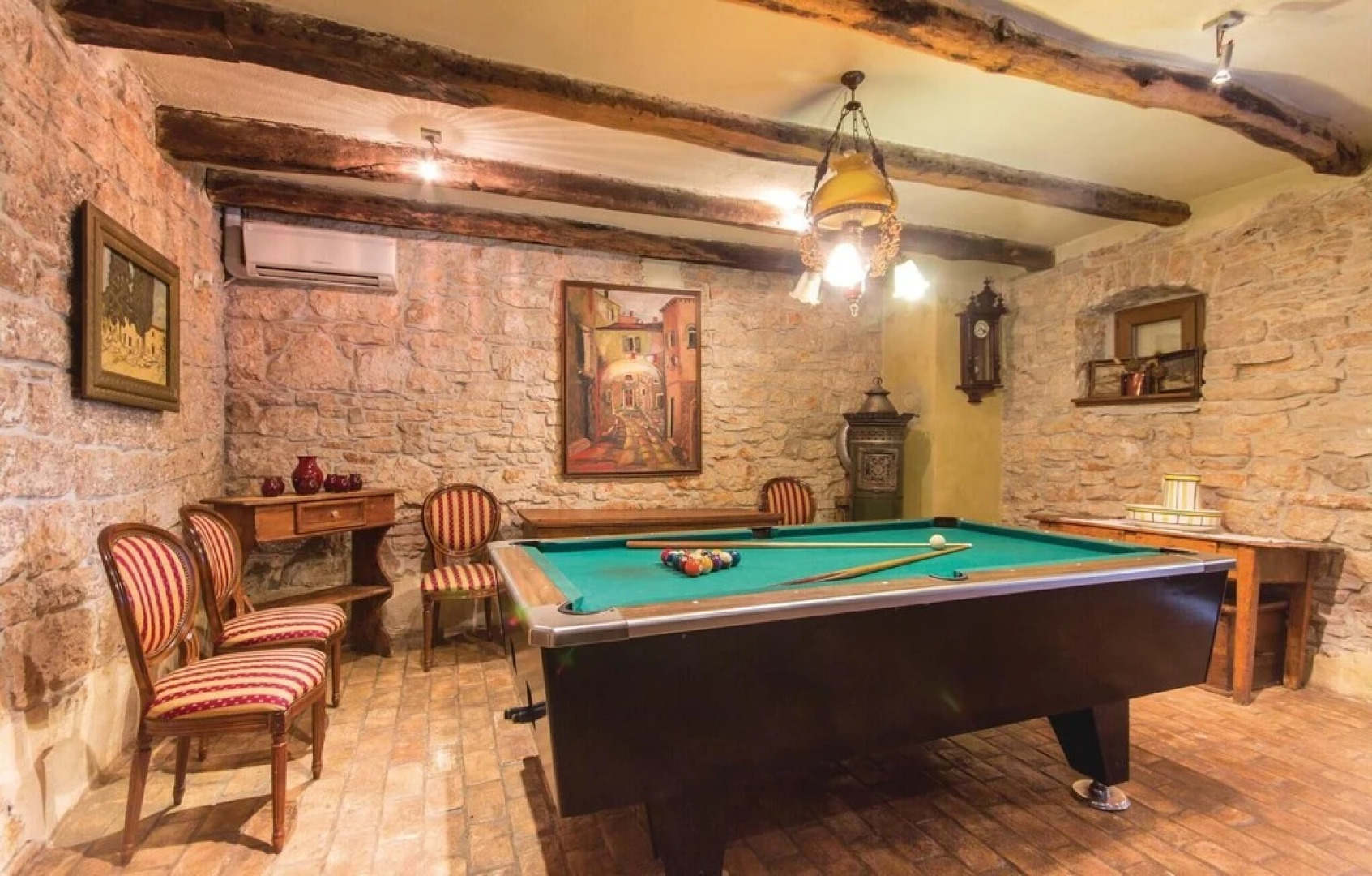 Stunning Home in St Negricani With 9 Bedrooms